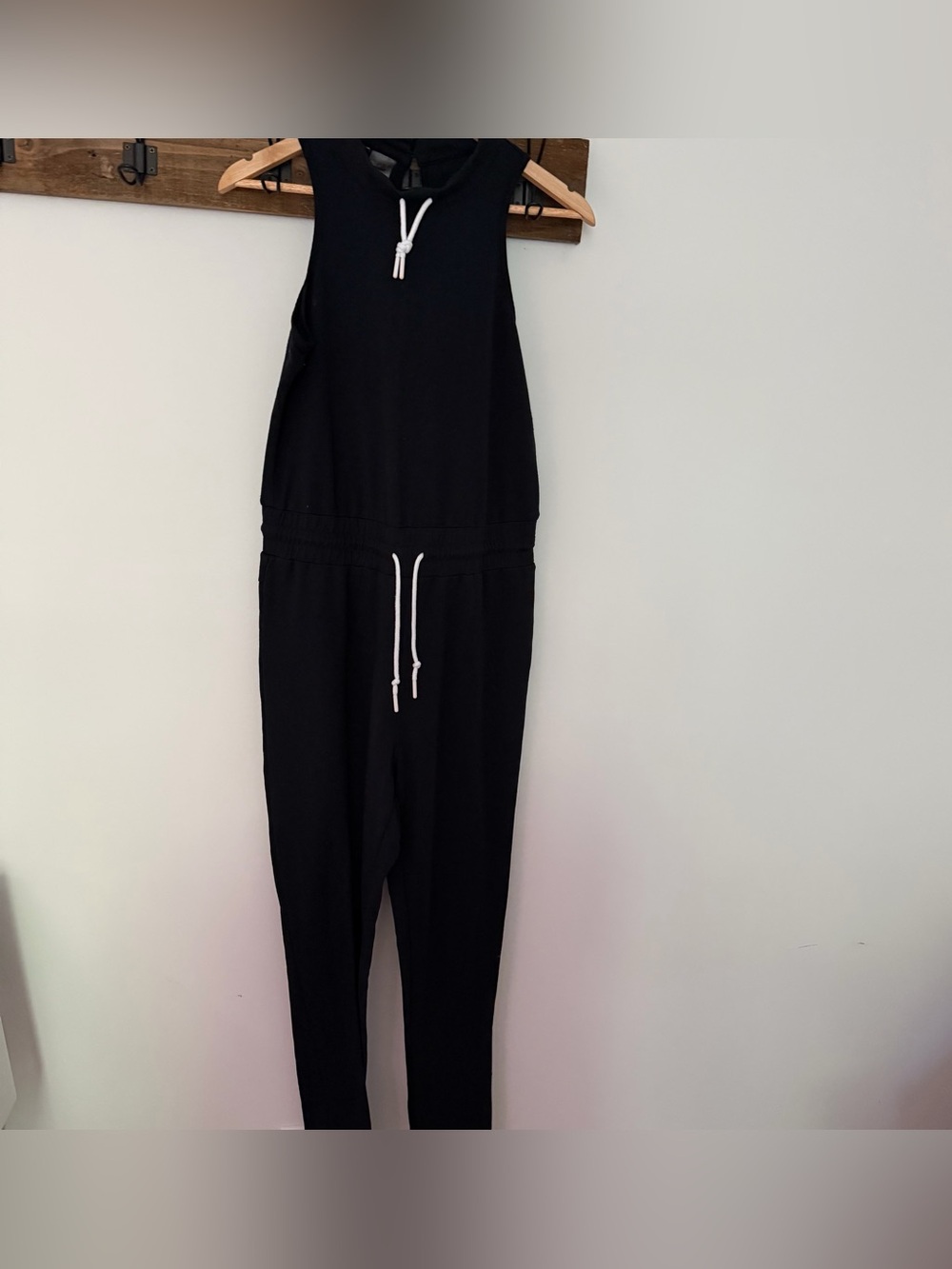 Gymshark Black Sleeveless Hooded Jumpsuit Romper One Piece Activewear Women’s‎ M